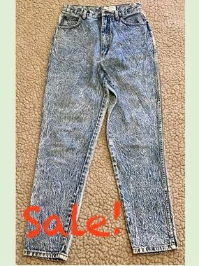 * SALE * Vintage Acid Wash High Rise Jeans